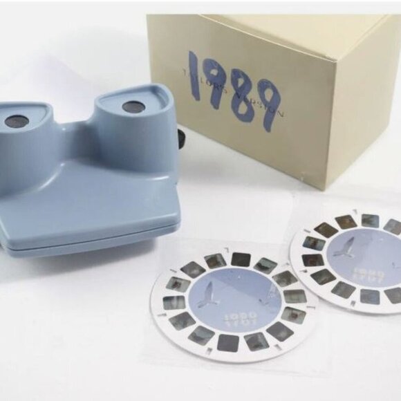 Taylor Swift 1989 Viewfinder View-Master w/ 14 Photos BNIP - Picture 2 of 2